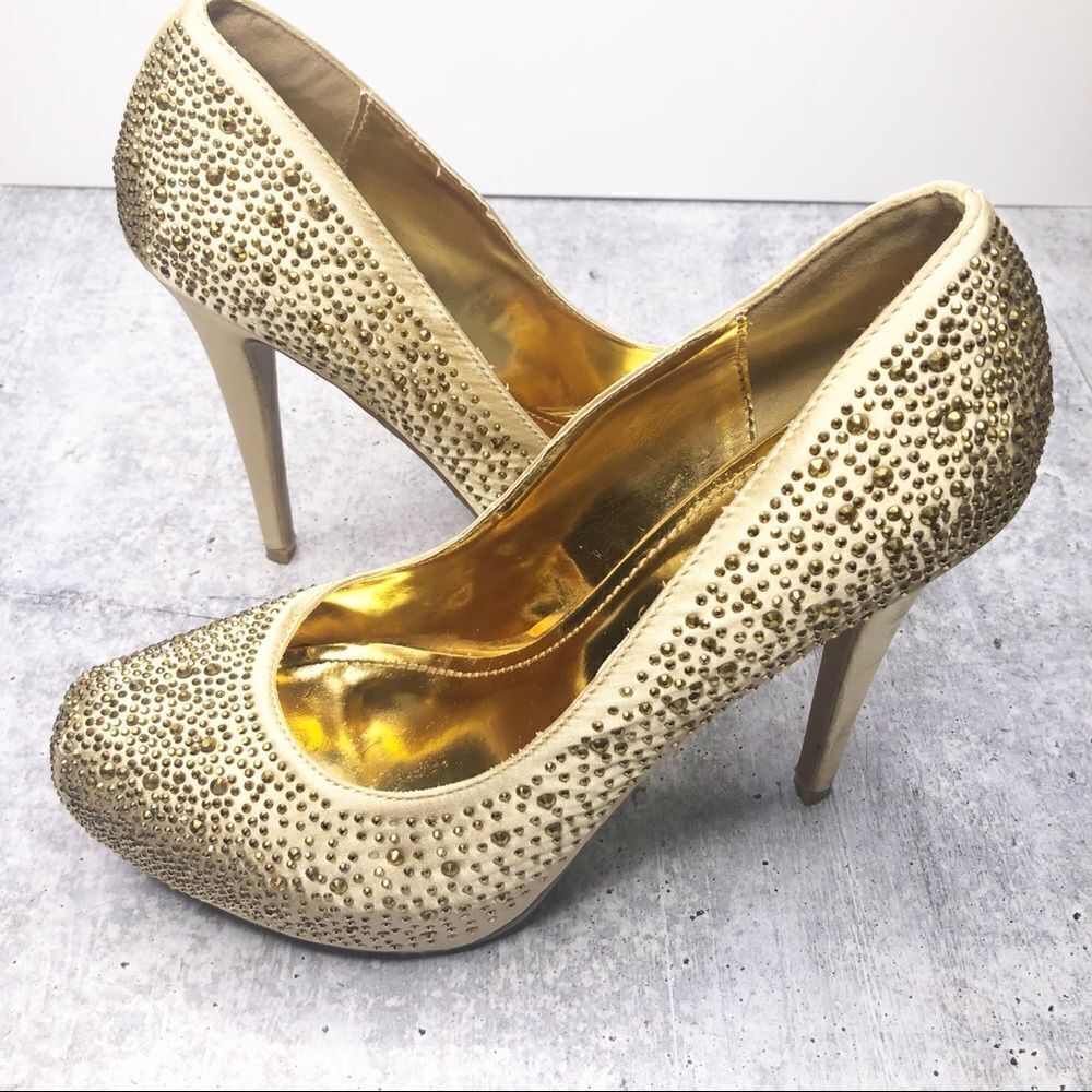Vigo Fione Gold Studded Heels